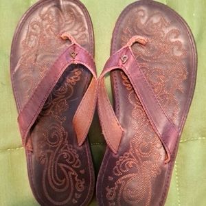 NEW OLUKAI Leather Sandals/Flip Flops